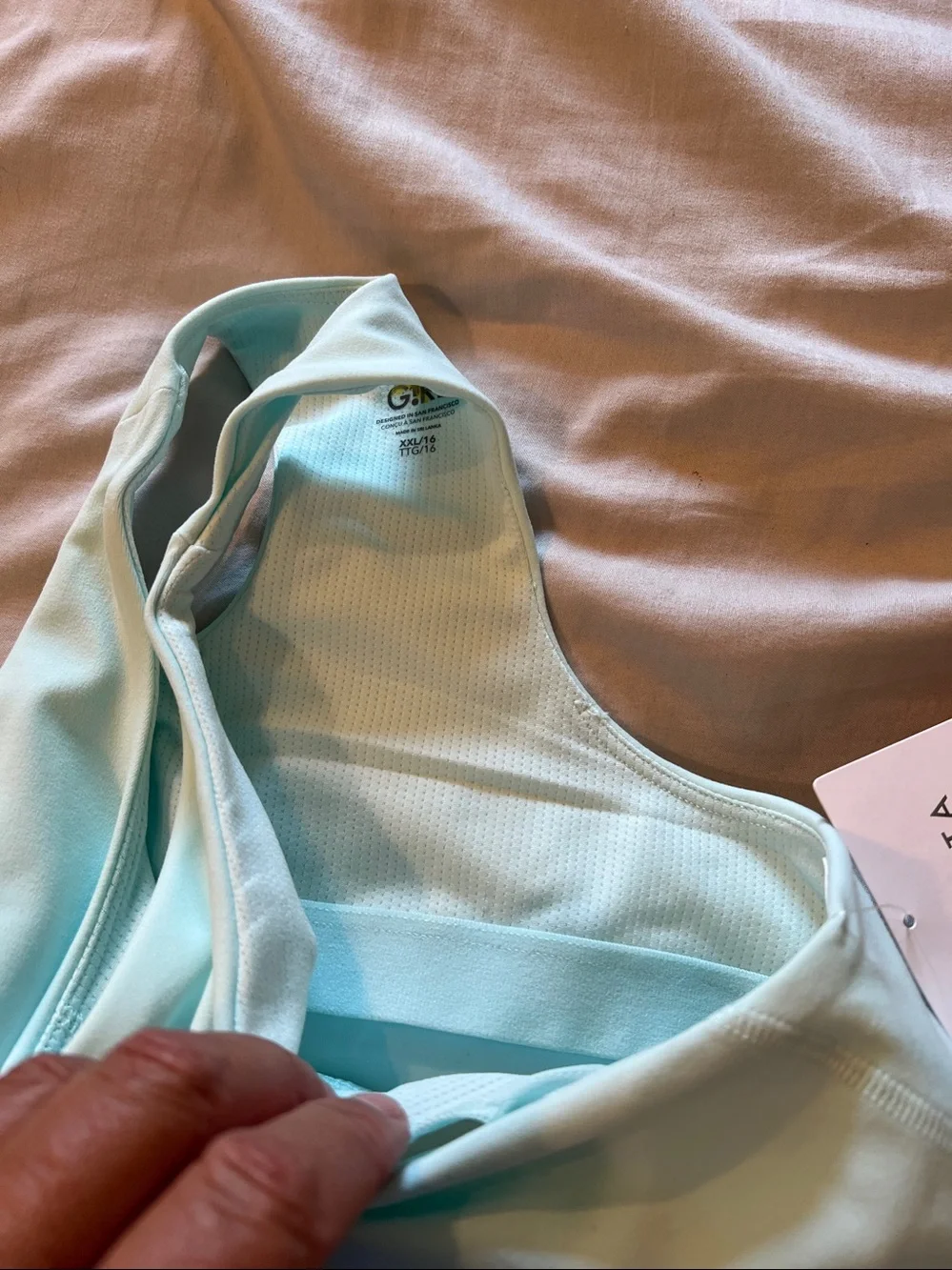 Athleta removable soft
